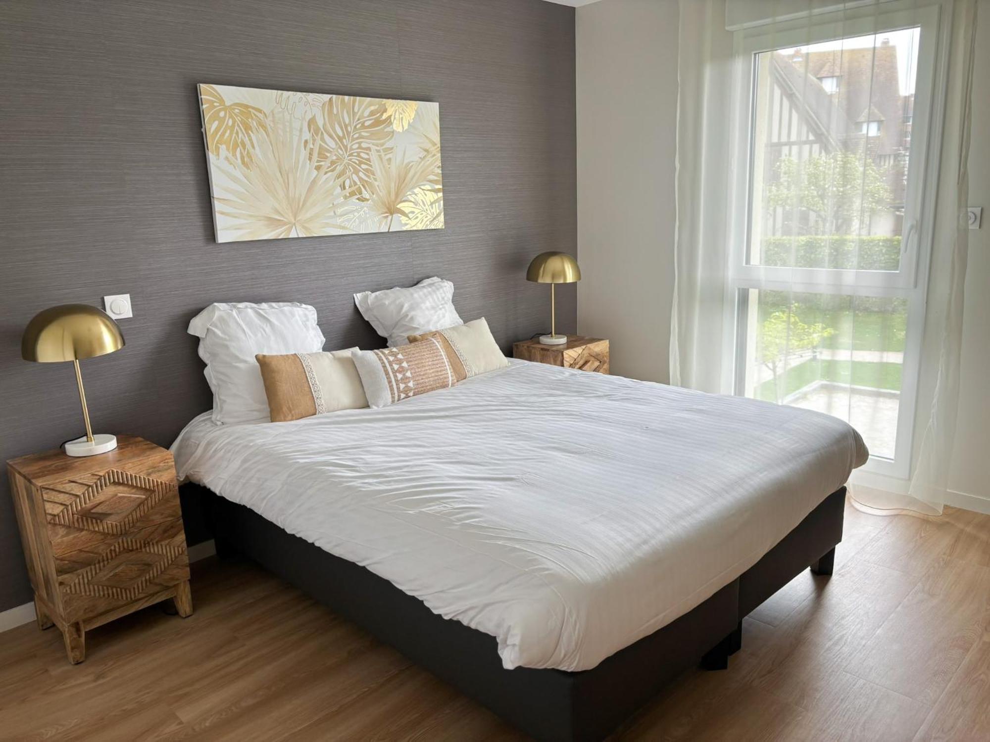 Les Boreales - Appart'Hotel & Restaurant Villers-sur-Mer Esterno foto