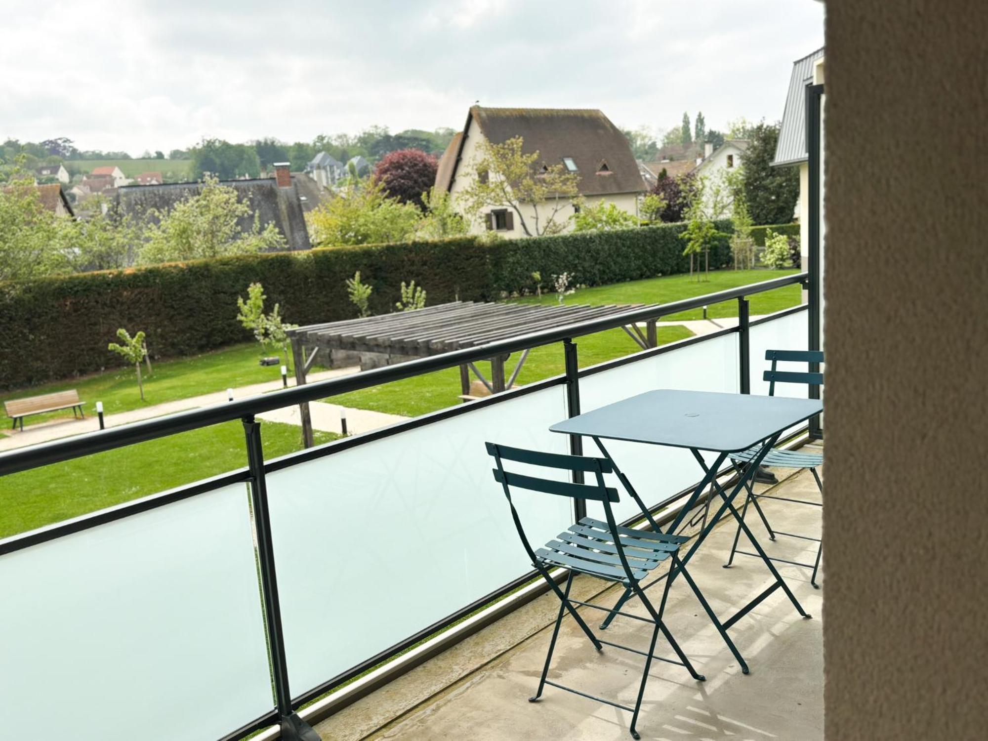 Les Boreales - Appart'Hotel & Restaurant Villers-sur-Mer Esterno foto